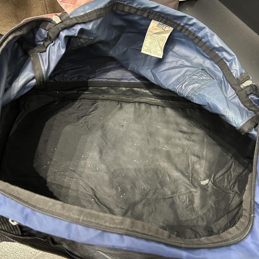 Vintage Nike Blue Black Duffel Bag Soft Case Gym Travel Men Nylon Sports Weekend - Picture 13 of 15
